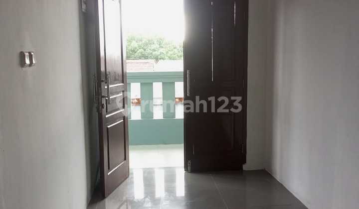 DISEWAKAN RUKO 2 LANTAI STRATEGIS MURAH DI PINGGIR JALAN UTAMA DI PAMULANG DISEWAKAN RUKO 2 LANTAI STRATEGIS MURAH DI PINGGIR JALAN UTAMA DI PAMULANG