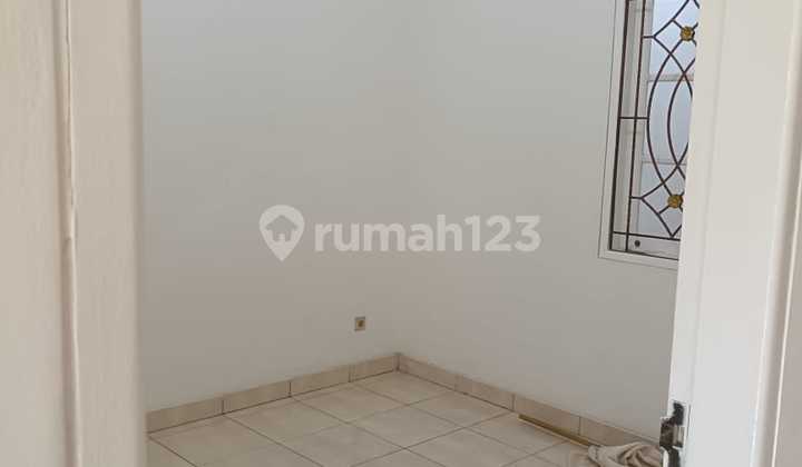 FOR RENT: 2-STORY HOUSE IN A COMFORTABLE LOCATION IN BSD