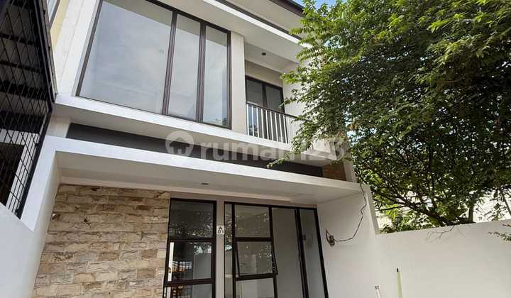 Dijual Cepat Rumah 2 Lantai di Bawah Harga Pasar di Bintaro 1