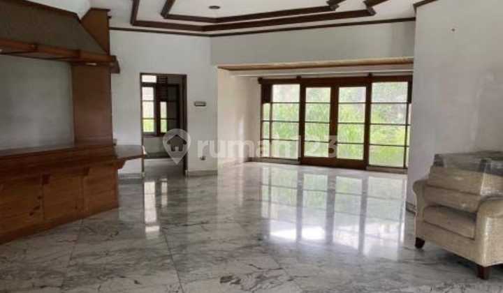 DISEWAKAN TANAH DAN BANGUNAN LOKASI SANGAT STRATEGIS DI CIPUTAT