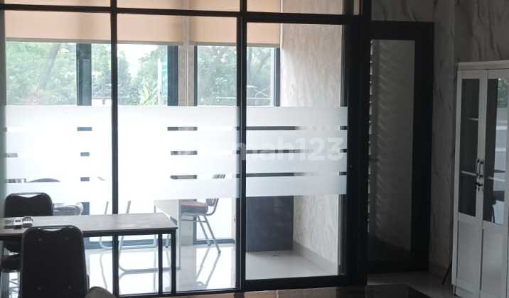 FOR RENT: 2-STORY STRATEGIC SHOPHOUSE CHEAP BY MAIN ROAD BSD