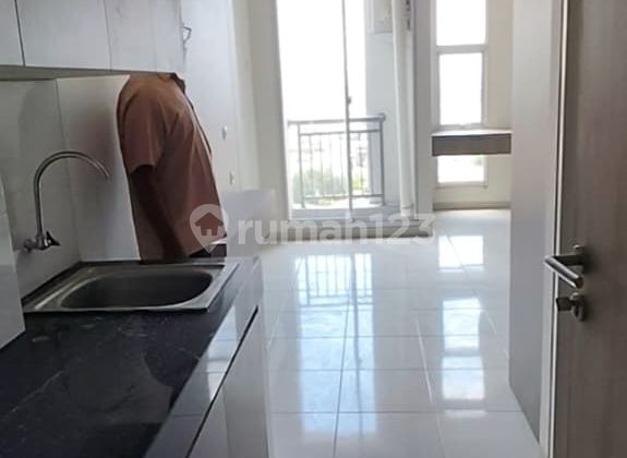 Disewakan Unit Apartemen Strategis Murah Type Studio di Bsd 2