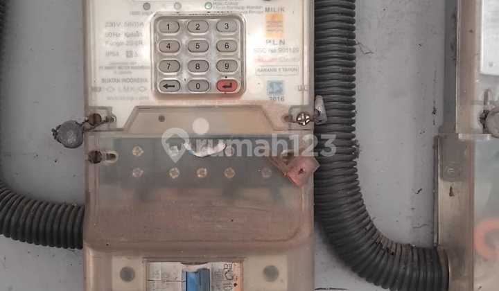 FOR RENT: 3-STORY STRATEGIC SHOPHOUSE, AFFORDABLE, LOCATED BY THE ROADSIDE IN SETU 2