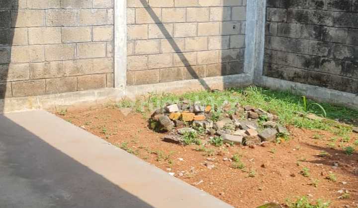 FOR RENT: NICE HOUSE IN A COMFORTABLE LOCATION BELOW MARKET PRICE IN BSD. FOR RENT: NICE HOUSE IN A COMFORTABLE LOCATION BELOW MARKET PRICE IN BSD.