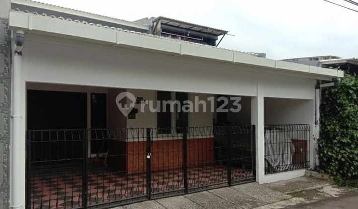 Disewakan Rumah Bagus Lokasi Nyaman di Bsd 2