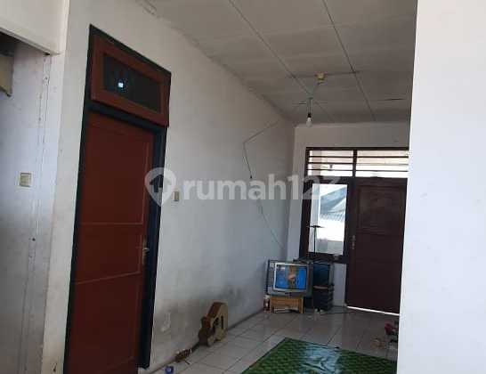 For Rent 2 Connected Strategic Shophouses Cheap on the Side of Pamulang Main Road 2