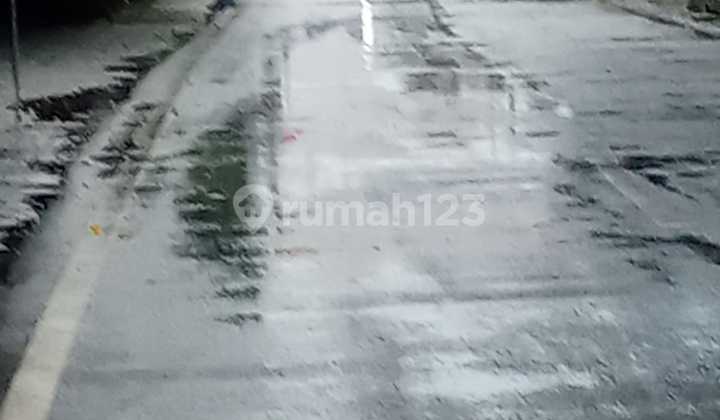 FOR RENT 3 STRATEGICALLY LOCATED AFFORDABLE TOWNHOUSE UNITS IN BINTARO FOR RENT 3 STRATEGICALLY LOCATED AFFORDABLE TOWNHOUSE UNITS IN BINTARO