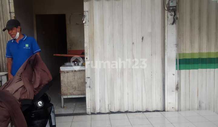 Disewakan Ruko 2 Lantai Strategis Murah di Pinggir Jalan Bintaro