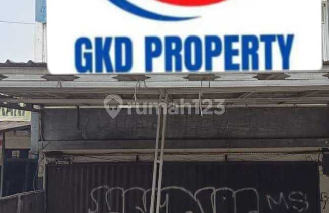 FOR RENT 3-STORY STRATEGIC SHOPHOUSE CHEAP BY THE MAIN ROAD IN BSD FOR RENT 3-STORY STRATEGIC SHOPHOUSE CHEAP BY THE MAIN ROAD IN BSD