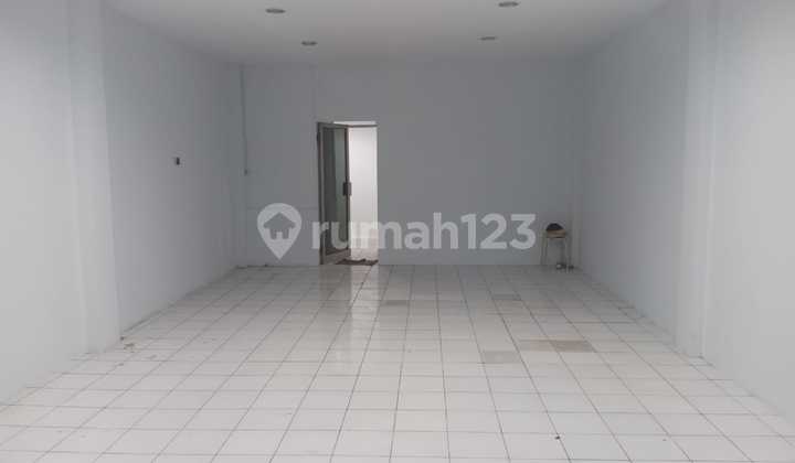 FOR RENT: 2-STORY STRATEGIC SHOPHOUSE CHEAP BY THE ROAD IN PAMULANG 2