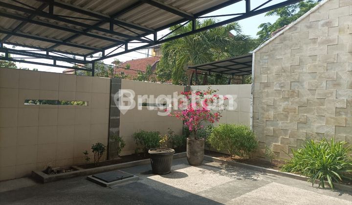 Minimalist House Rungkut Asri Ready to Occupy 1