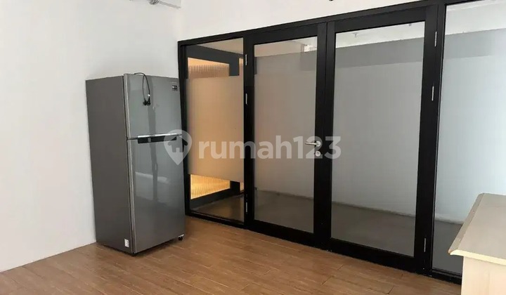 Office The Royal 55 Royal Residence