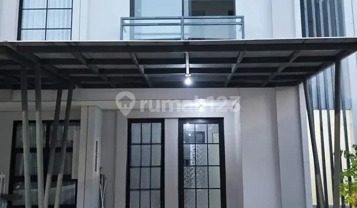 House In Grand Pakuwon Cluster Gladstone