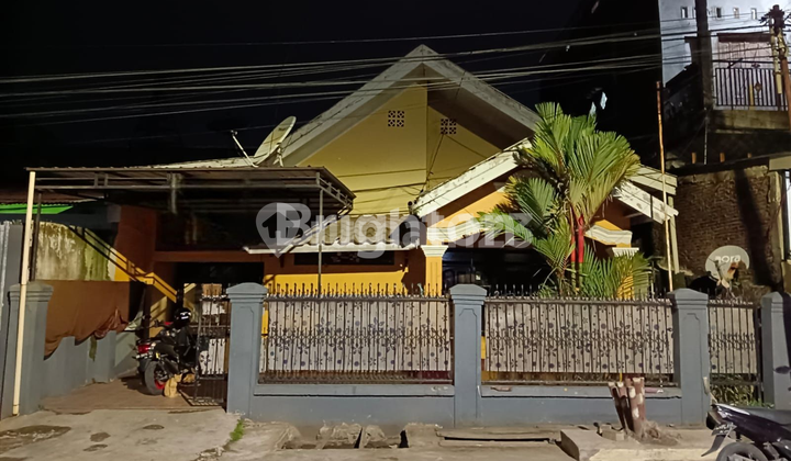Rumah strategis dalam kota 1