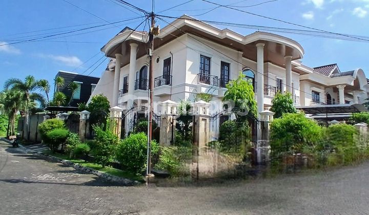 Rumah Mewah di Pengayoman 1