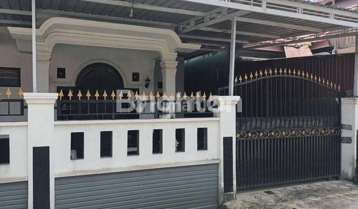 Dijual Rumah Kompleks Perumahan, dekat Pertokoan dan Ruko 1