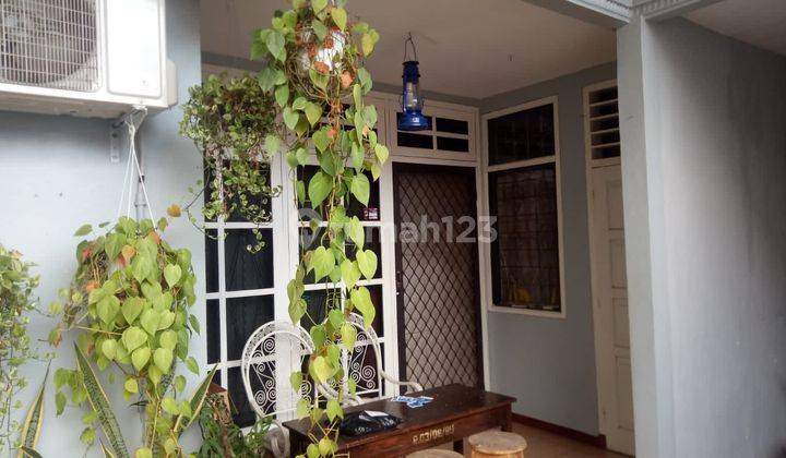 Dijual Kost Murah Cililitan 12 Pintu Terisi Full Legalitas SHM  2