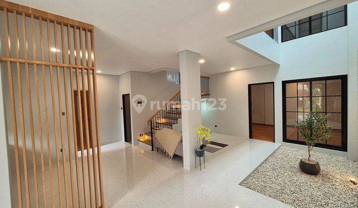 Dijual Rumah Baru Rapi Modern Minimalis Sevilla BSD - SEV001 2