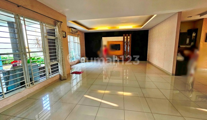 For Sale Exceptional Corner Lot House In Alam Sutera Serpong ~ Alh011 2