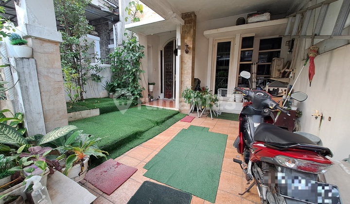 For Quick Sale: 2.5-Story House in Serpong Park, Tangerang ~ Sp2024