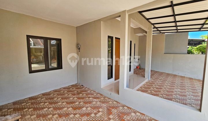 For Sale Newly Renovated 3-Story House in Taman Chrysant BSD ~ TC01 2