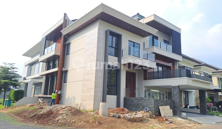 Dijual Rumah Mewah Bangunan Mandiri Di Eminent Bsd ~ E001 di BSD Eminent 1