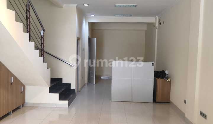 For Sale: 2-Story Shophouse Ready to Occupy in Serpong Park Tangerang ~ Sp1030rk 2