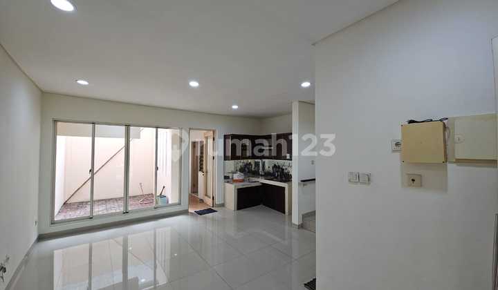 Dijual Rumah Siap Huni 2 Lantai Residence One Tangerang ~ R1008 2