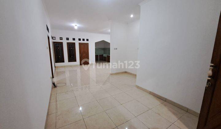 Dijual Rumah Siap Huni 1 Lt Di Villa Melati Mas Serpong ~ V60058 2