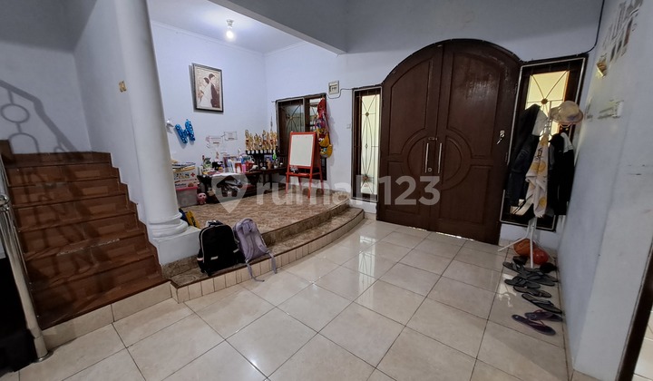 For Sale 2-Story House in Villa Melati Mas South Tangerang ~ V170096