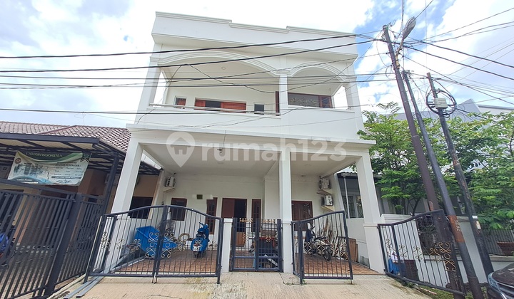 Dijual Rumah 2 Lt di Villa Melati Mas ~ Tangerang Selatan ~ Vt011