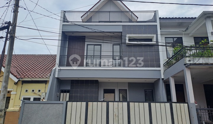 Dijual Rumah Baru Bangun 3 Lantai Di Villa Melati Mas ~ V170068
