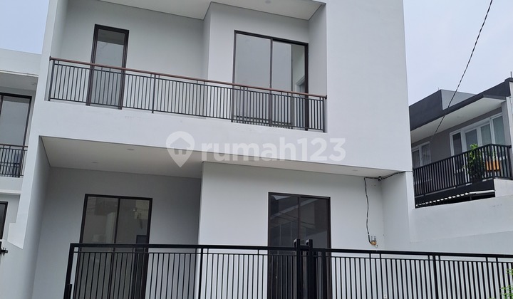 Dijual Rumah Baru 2 Lantai Di Villa Melati Mas Serpong ~ Vt008