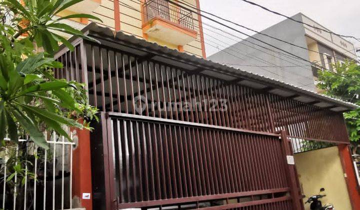 RUMAH 3 LANTAI FULL DI CIDENG JAKARTA PUSAT 1