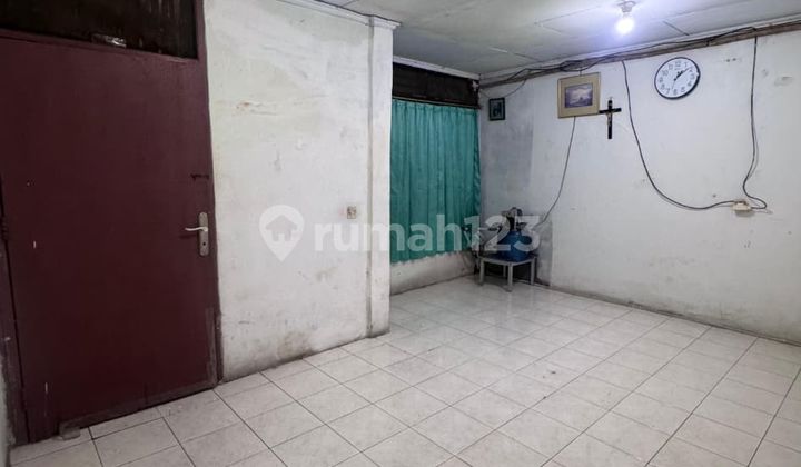 DIJUAL RUMAH 2 LANTAI DI JELAMBAR 1