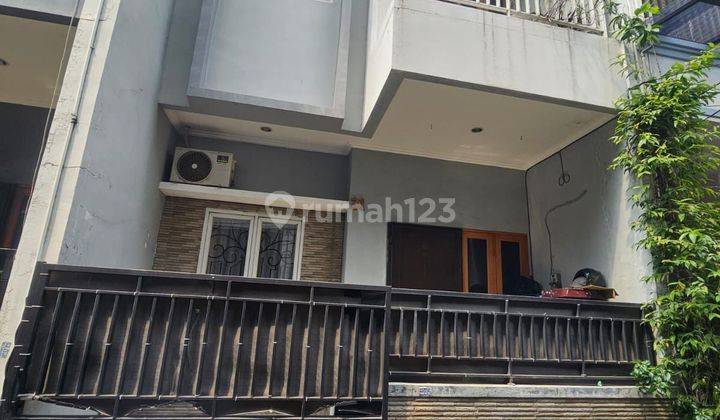 Rumah 2½ Lantai Semi Furnish Tanjung Duren Jakarta Barat 1