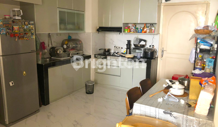 PALADIAN PARK APARTMENT 2 BR NICE SEMI FURNISHED KELAPA GADING