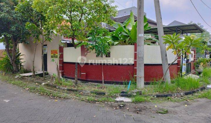 RUMAH HOOK DI PERMATA SAFIRA  1