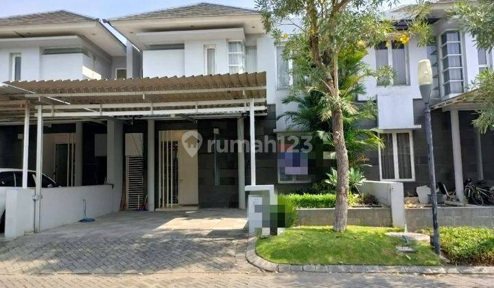 Rumah 2 Lantai Full Furnish di di Royal Residence  1