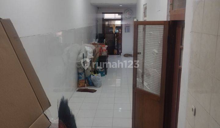 Rumah/Gudang Dekat Pusat Grosir Pasar Kapasan 2