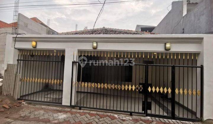 Rumah Baru Renovasi di Bulak Rukem  1