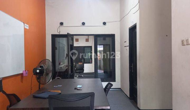 Rumah Untuk Kantor/Gudang  Di Di Taman Pondok Indah (tpi) Wiyung  2