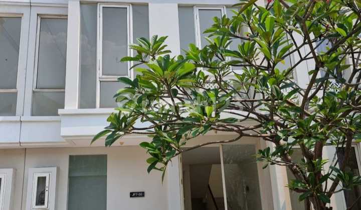 Rumah 2 Lt Grand Pakuwon Cluster Adelaide