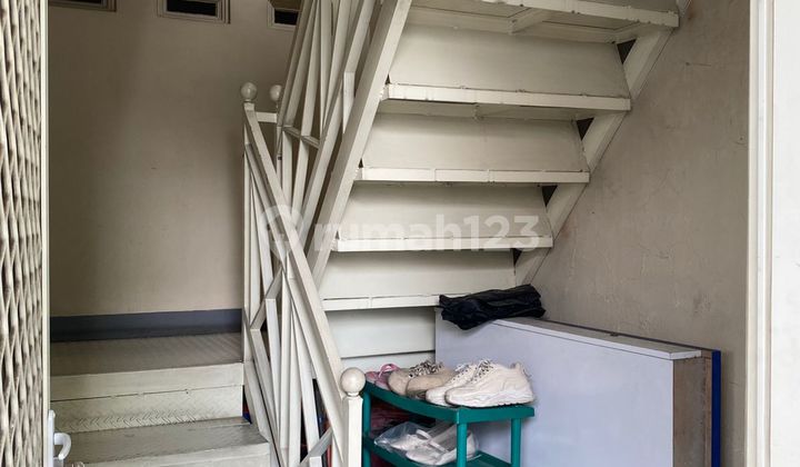 Active Boarding House 8 Rooms in Wiyung Area 2
