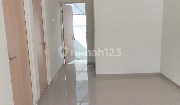 Tourist Park Regency House Near Lidah Wetan Tourist Park Regency House Near Lidah Wetan