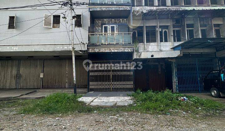 Dijual Ruko Siap Pakai di Jl. Bardan Nadi Belakang Bca Rahadi Usman , Pontianak 2