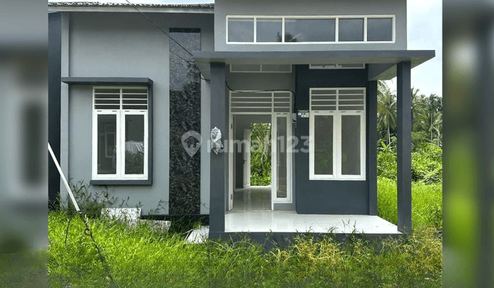 Dijual Rumah di Jl. Raya Sungai Kakap, Komp. Das Milieu, Kubu Raya 2