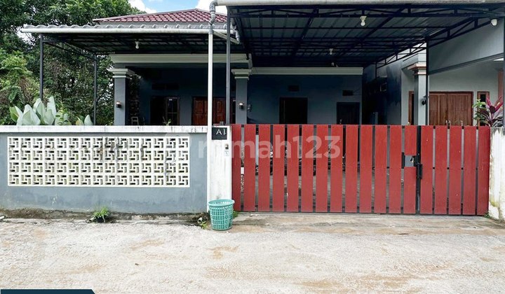 Dijual rumah siap huni di Jl. Paris 2, komp. Paris primiere Dijual rumah siap huni di Jl. Paris 2, komp. Paris primiere