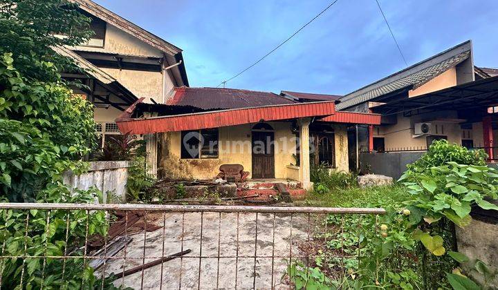 Dijual Tanah Bonus Rumah Cocok Untuk Hunian Atau Tempat Usaha Lokasi Jl. Karimun 2