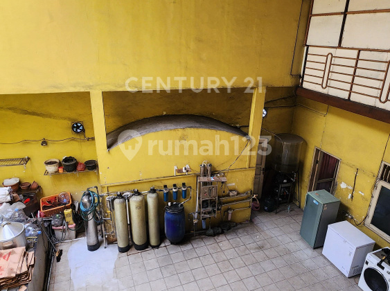 2.5-Story Shophouse Ideal for Business in Johar Baru S8747 2